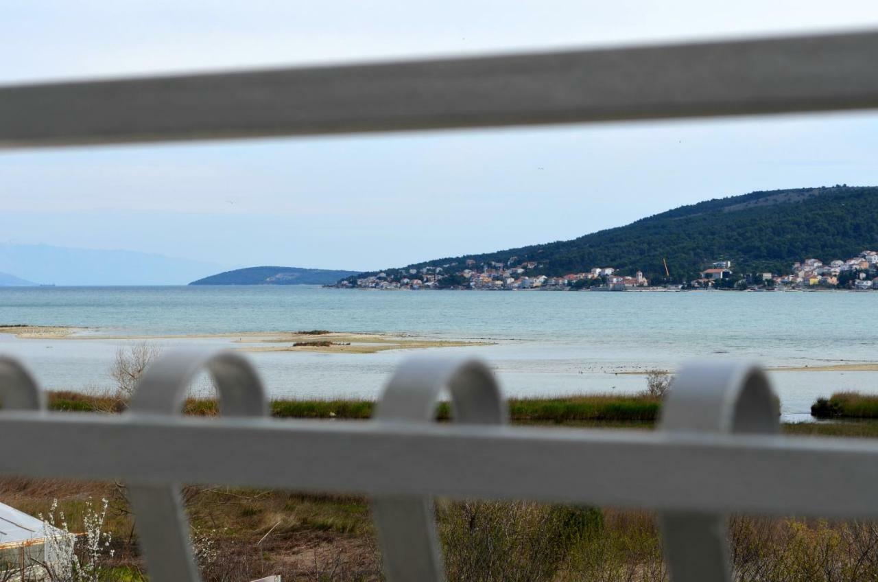 Bridge And Beach Apartments Trogir Exteriör bild